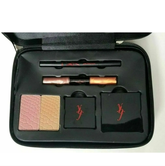 YBF Your Best Friend EMPOWER YOUR beYOUty Makeup Set with Case - Picture 5 of 12